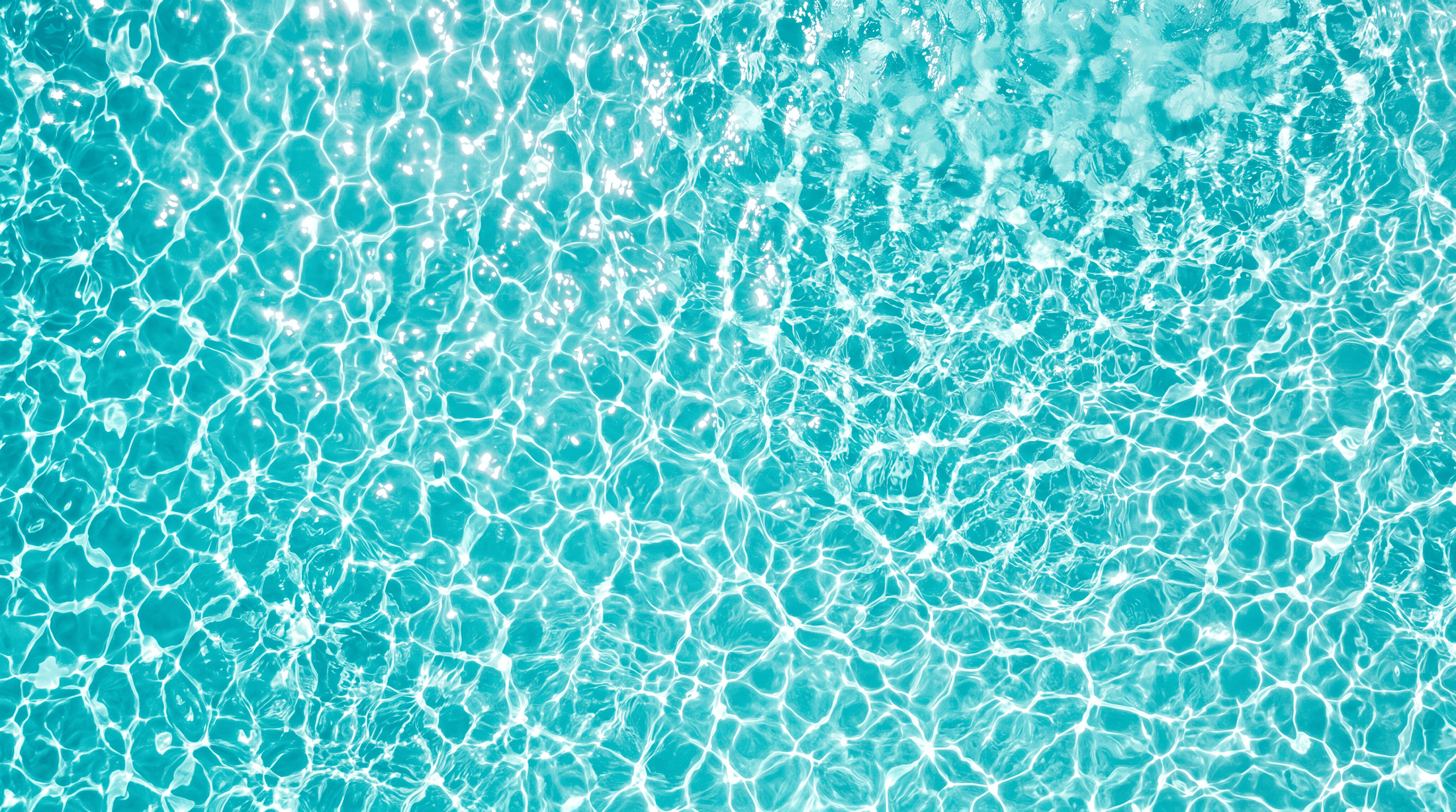 L'été se passe les pieds dans l'eau.
